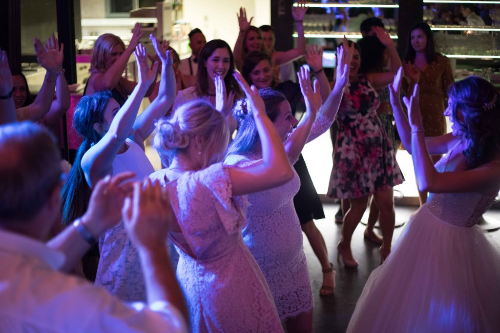 Hochzeitsreportage
Hochzeitsparty
Hochzeitsfotografin